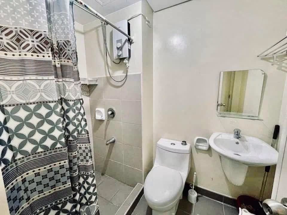 FOR RENT: ₱20,000/month. | Inclusive association dues - photo 2