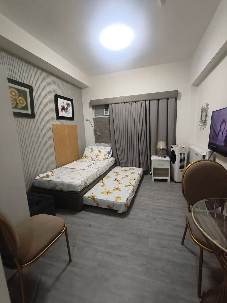CONDO FOR RENT in MILAN RESIDENZE FAIRVIEW - photo 1