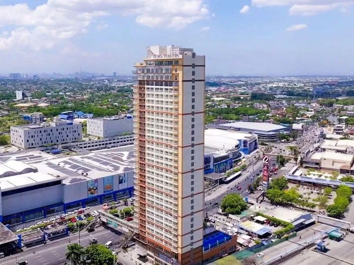 CONDO FOR RENT in MILAN RESIDENZE FAIRVIEW - photo 4