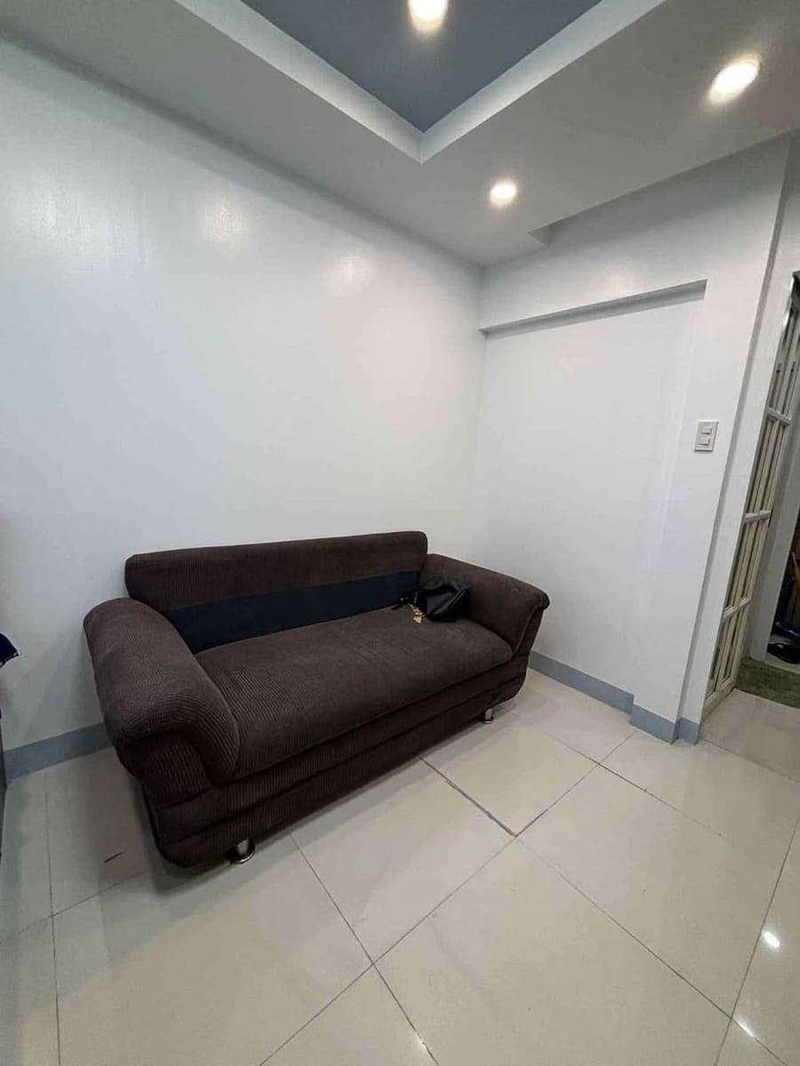 FOR RENT: ₱17,000/month. | Inclusive association dues - photo 1