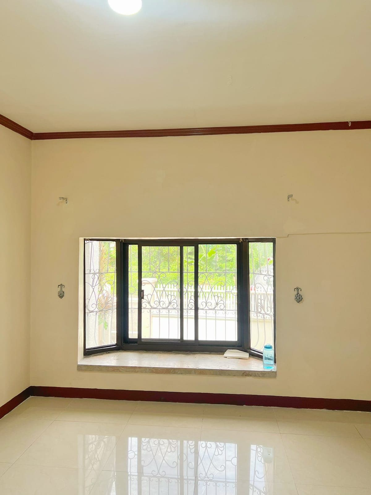 🏠Bungalow House for Rent – 2 Bedrooms | Quiet, Guarded Neighborhood - photo 13