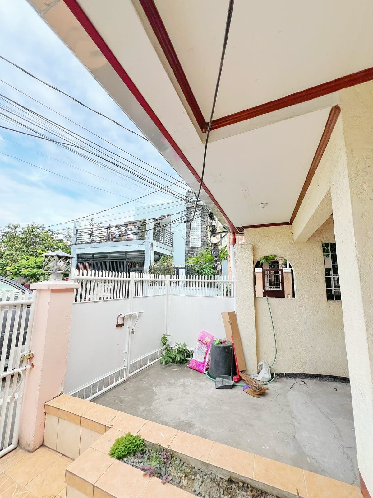 🏠Bungalow House for Rent – 2 Bedrooms | Quiet, Guarded Neighborhood - photo 3