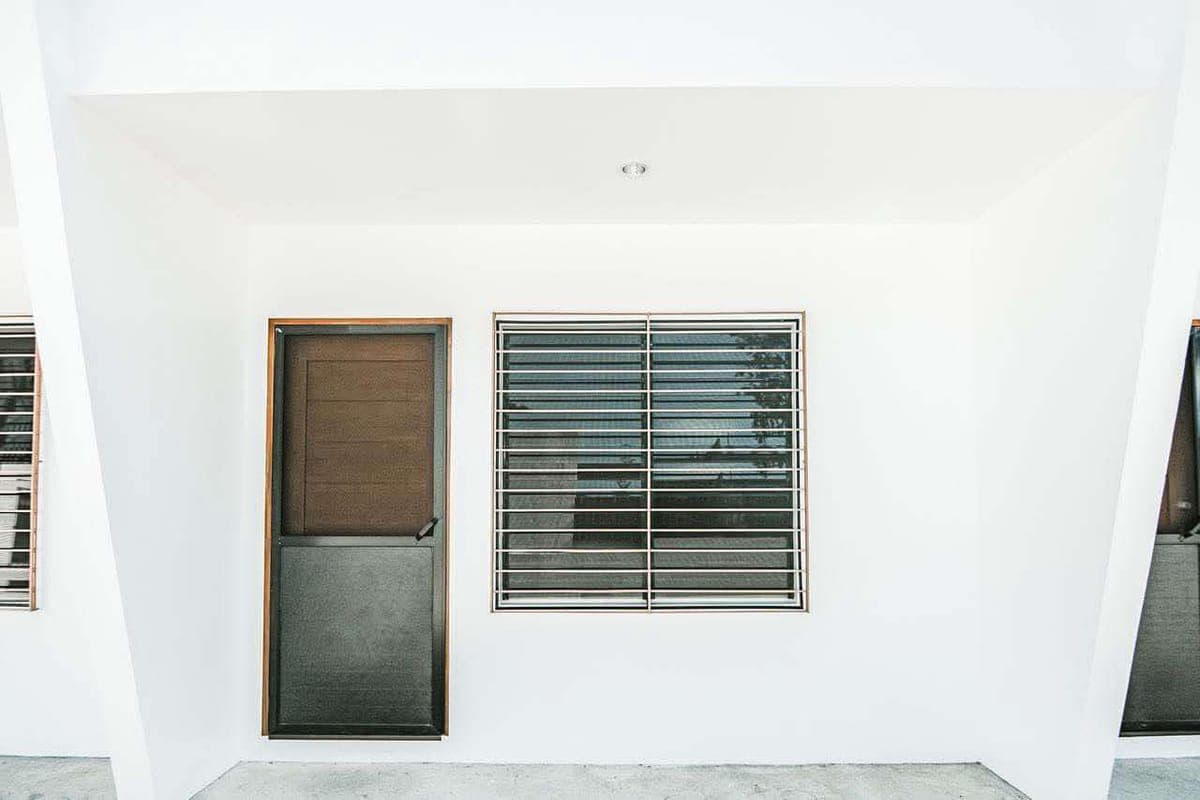 2-storey Unfurnished Apartment for Rent (MOVE IN READY) - photo 2