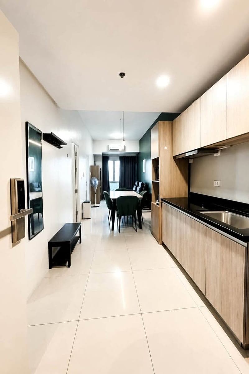 ₱35K MONTHLY | 2-BEDROOM AT 100 WEST MAKATI - photo 3