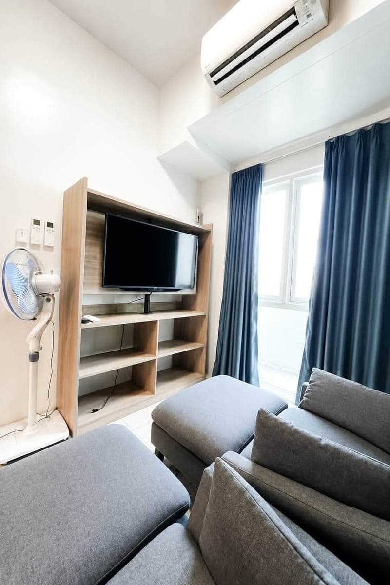 ₱35K MONTHLY | 2-BEDROOM AT 100 WEST MAKATI - photo 4