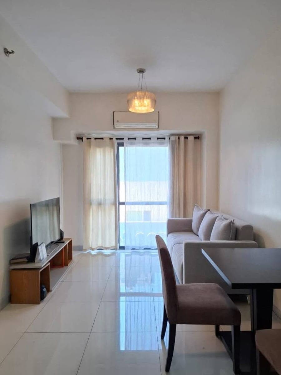 FOR RENT: 1BR Condo Unit - photo 2