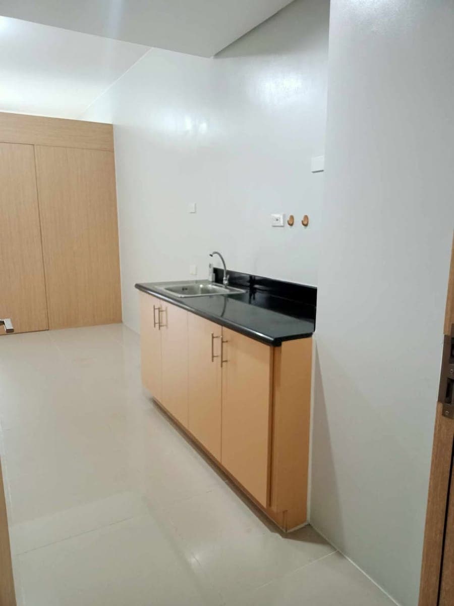 FOR LEASE: (North Edsa, QC) Fern at The Grass Residence - photo 2