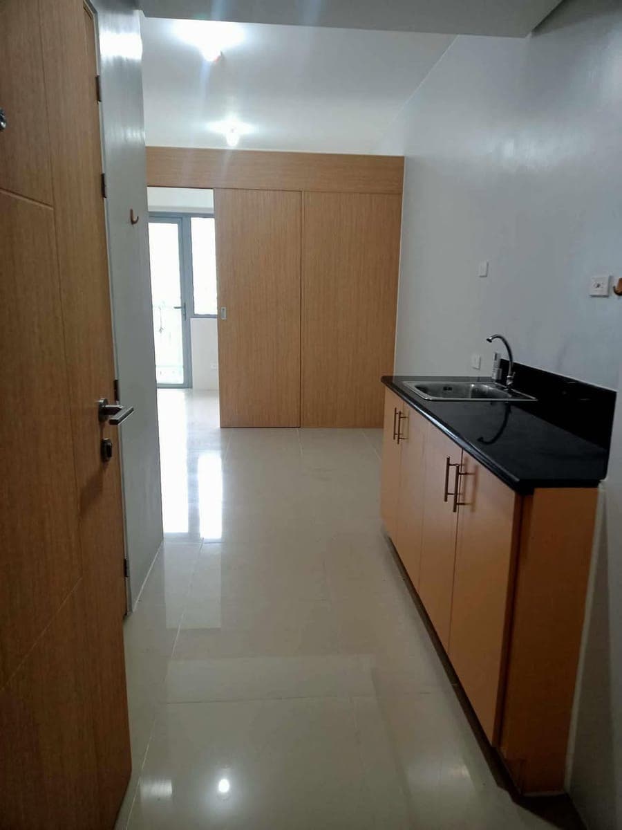 FOR LEASE: (North Edsa, QC) Fern at The Grass Residence - photo 3