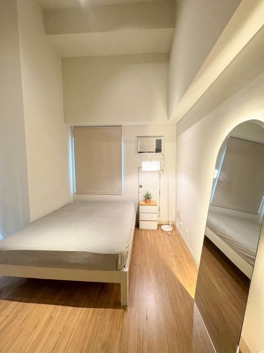 # **FOR RENT: Kroma Tower 1BR, Dela Rosa, Makati City** - photo 4