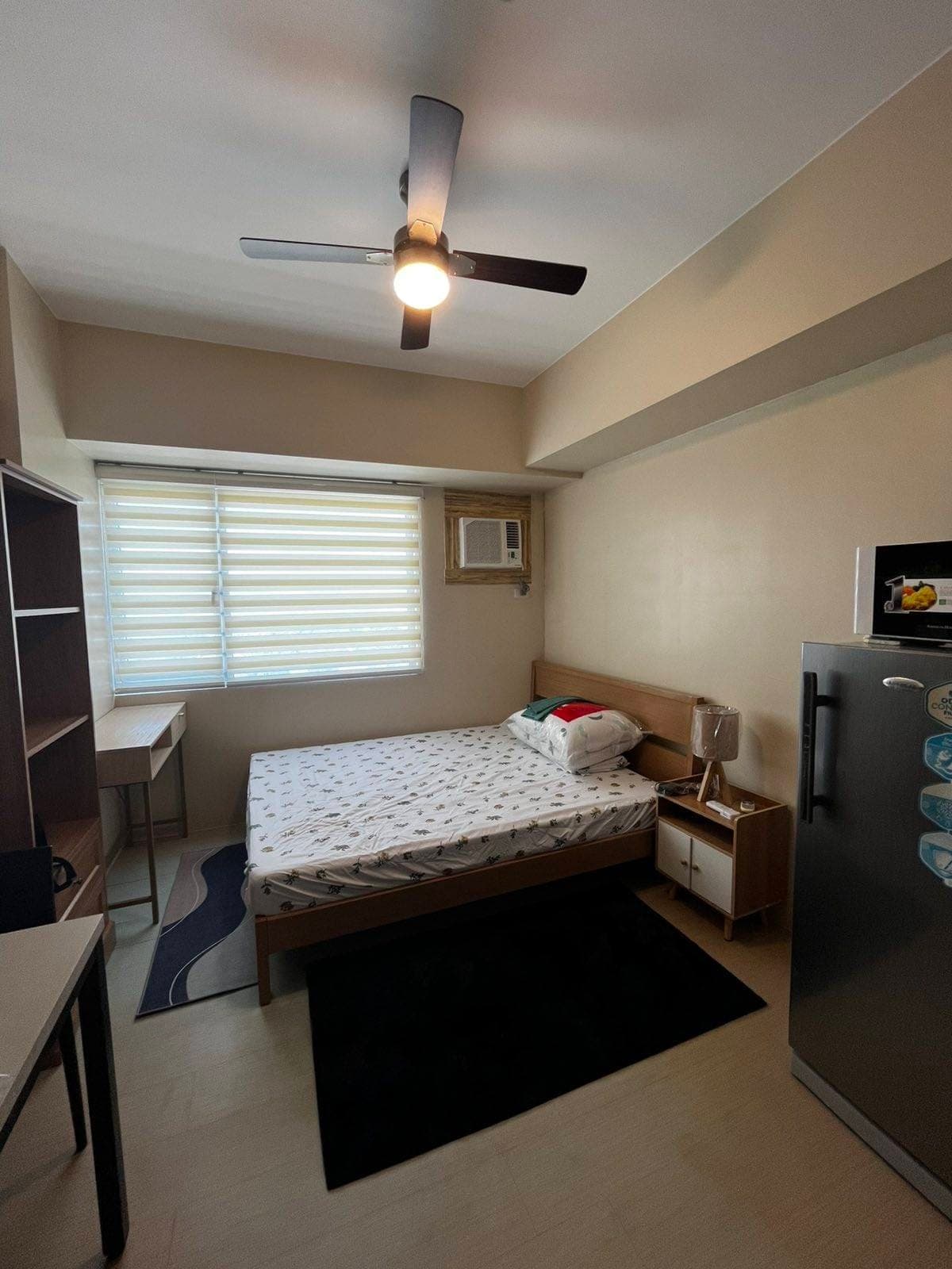 NO TENANT AT ALL - NEWLY Renovated unit - photo 3