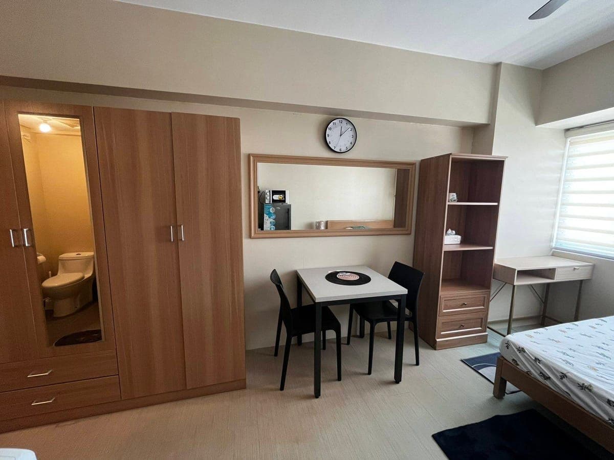 NO TENANT AT ALL - NEWLY Renovated unit - photo 5