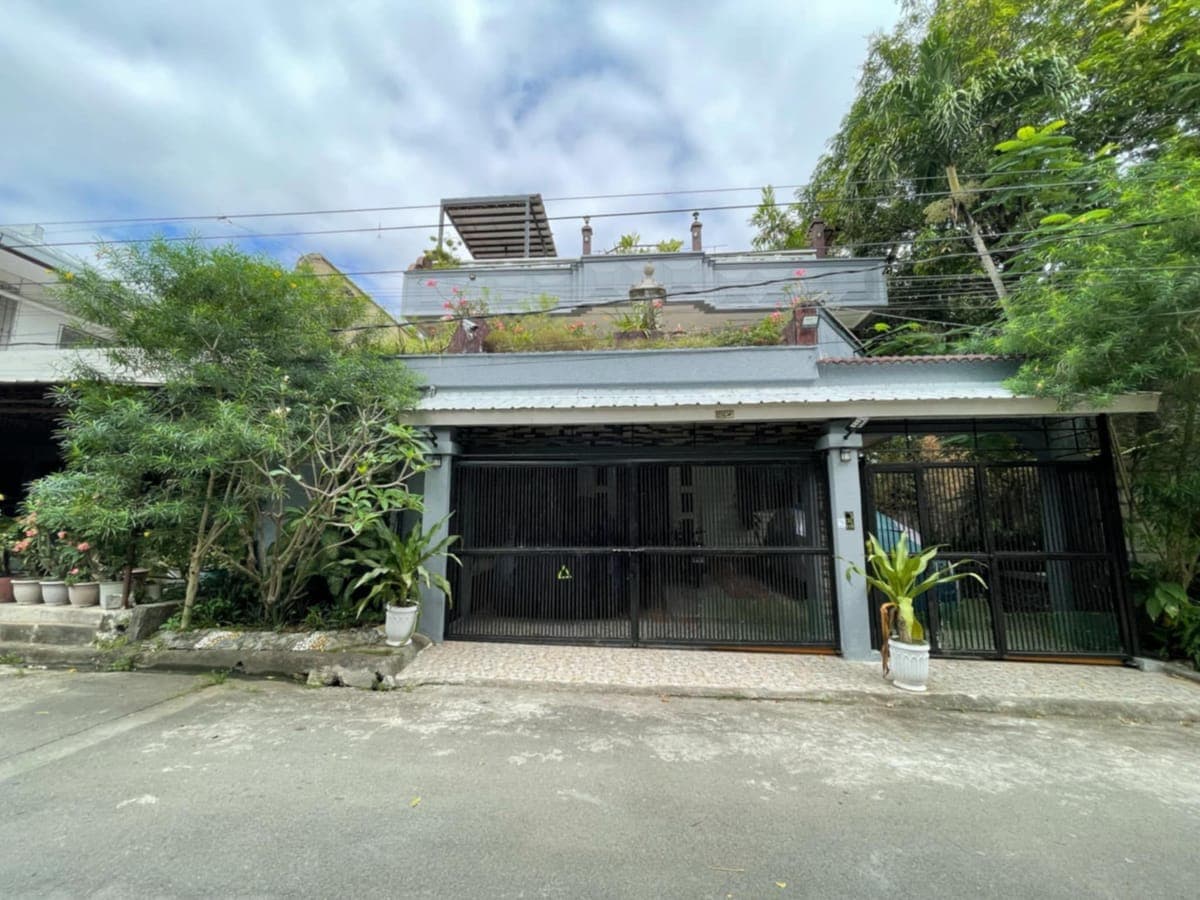 70k rent 12m sale house w/pool near daang hari open to agent - photo 1