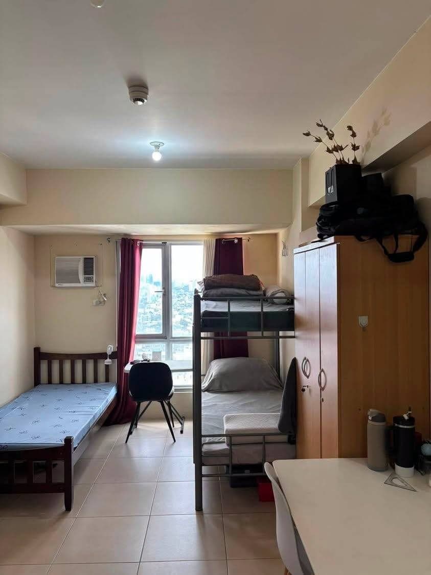 ALL MALE CONDO SHARING - Available slots up for grab! - (4 occupants Max) - photo 2
