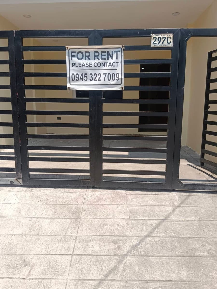 Townhouse for Rent - photo 1