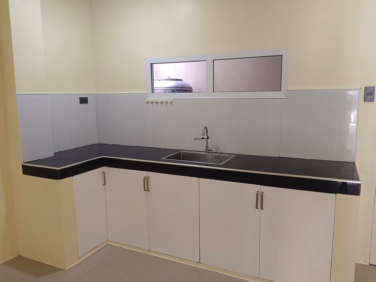 Townhouse for Rent - photo 3