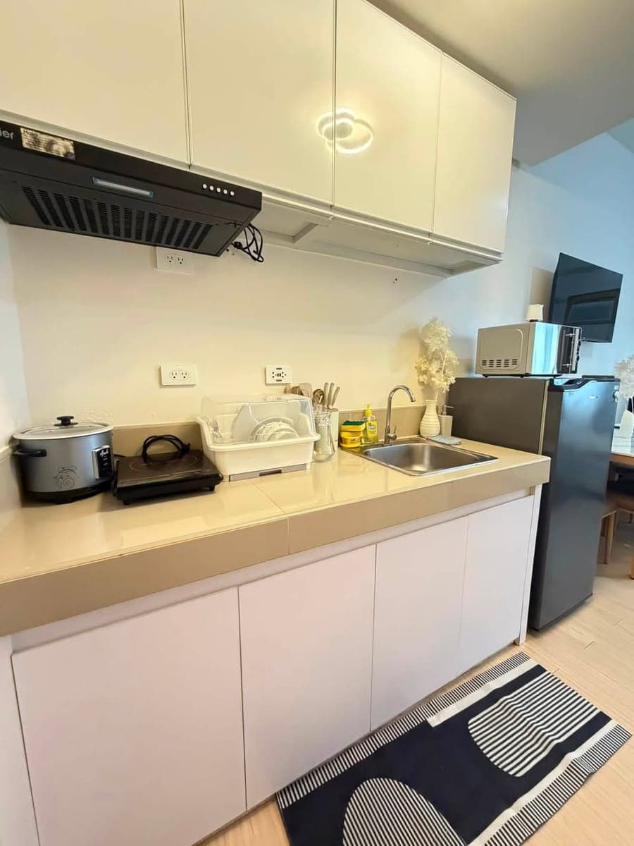 🏡 STUDIO UNIT FOR RENT – TREES RESIDENCES🏡 - photo 1