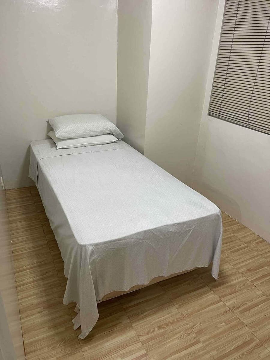 FOR RENT: ₱21,500/month. | Inclusive association dues - photo 3