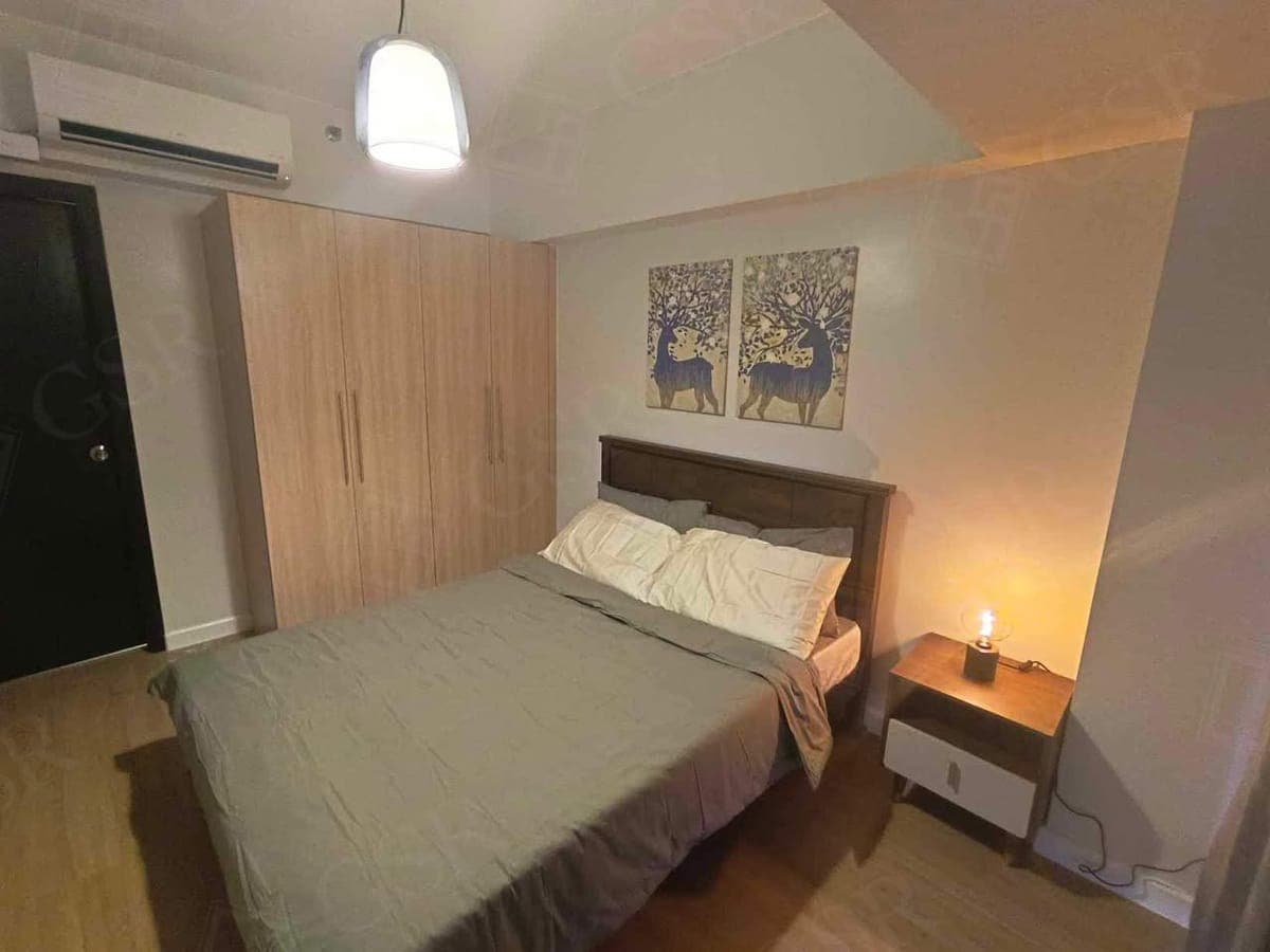 **Fully Furnished One Bedroom Unit with Balcony For Lease at Park Triangle Residences ** - photo 2