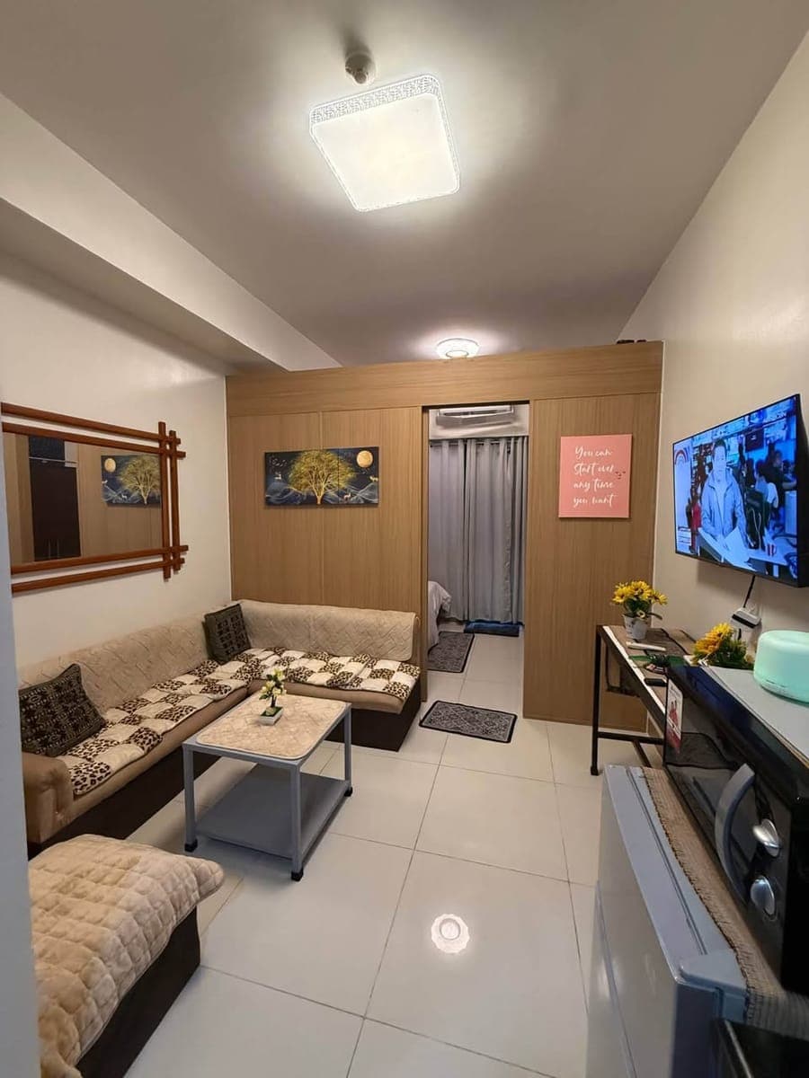 For Lease: Red Residences Chino Roces Avenue, Makati City - photo 2