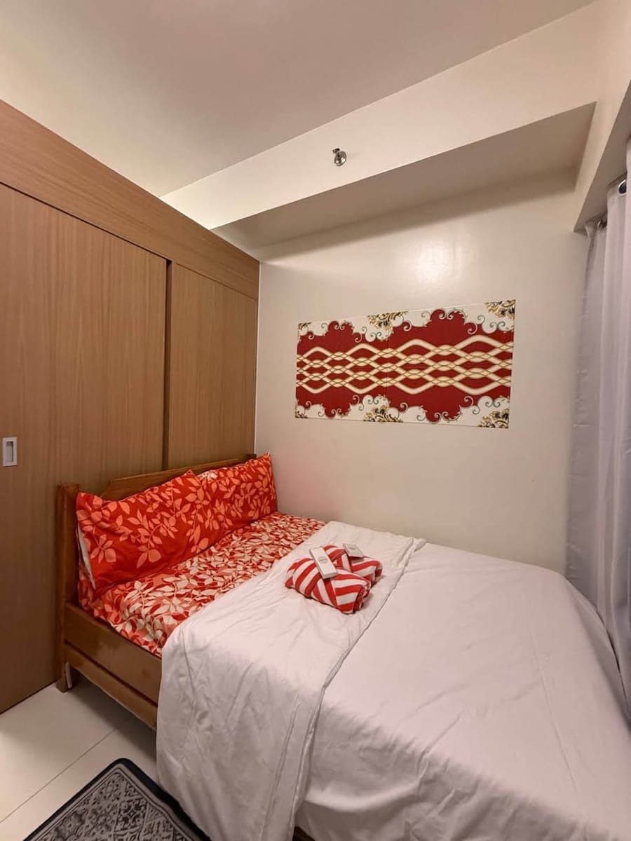 For Lease: Red Residences Chino Roces Avenue, Makati City - photo 4