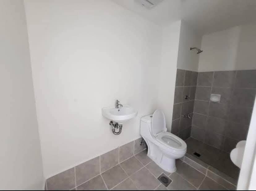 📍 Alabang-Zapote Road, Las Pinas Alabang - photo 16