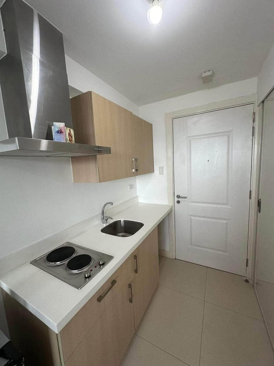 📍 CONDO UNIT FOR LEASE - photo 4