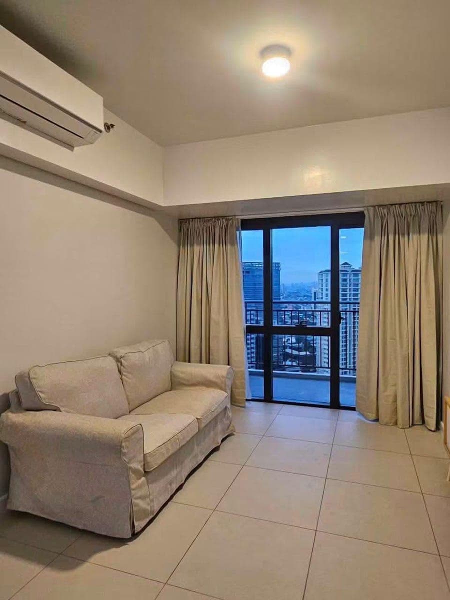 For Rent 3Br at Gentry Residences - photo 2
