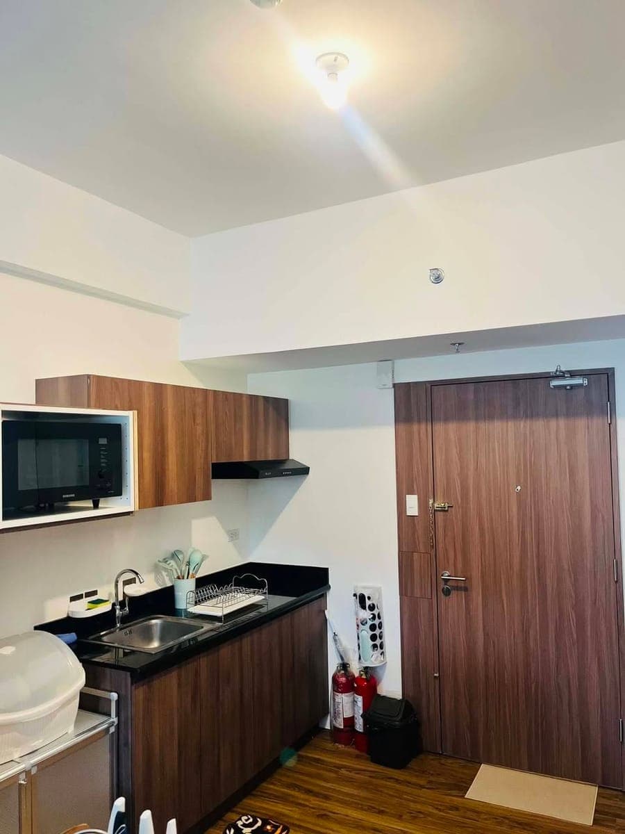 CONDO UNIT FOR RENT - photo 3