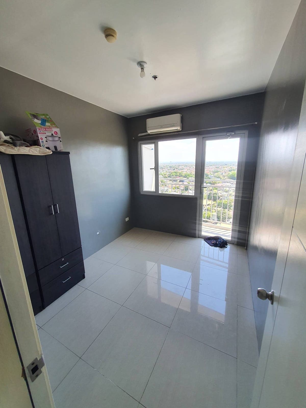 ✅️Laspinas South Residences For Rent 2 BedRoom Unit 37sqm End Unit Aditional if w/Parking. Semi furn... - photo 8