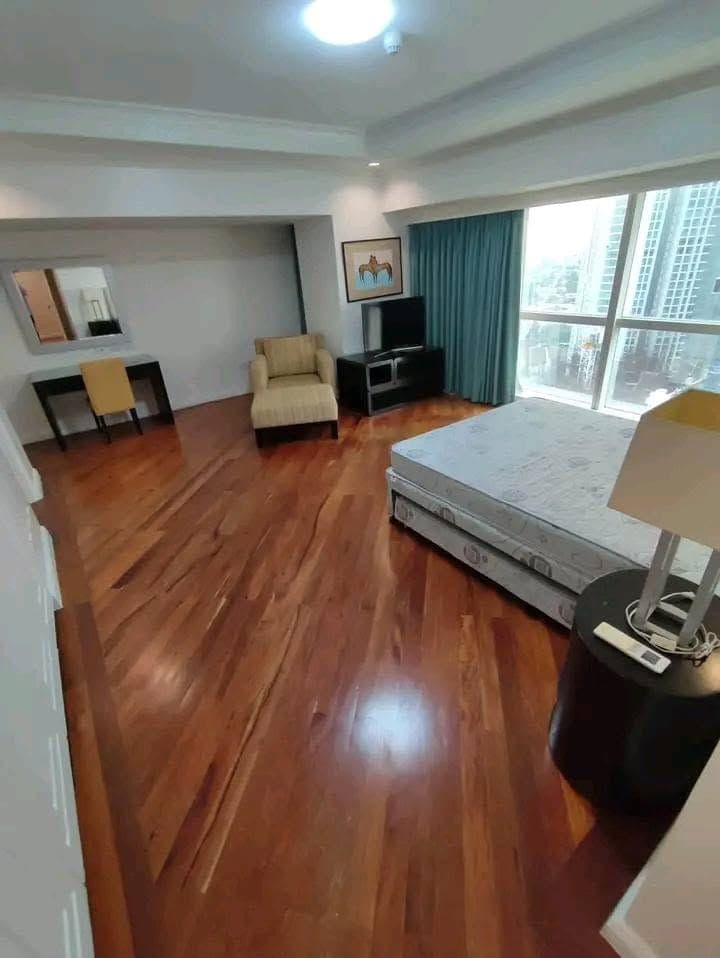 FOR RENT IN SALCEDO VILLAGE 2-BEDROOM UNIT AT THE FORBES TOWER CONDOMINIUM - photo 1