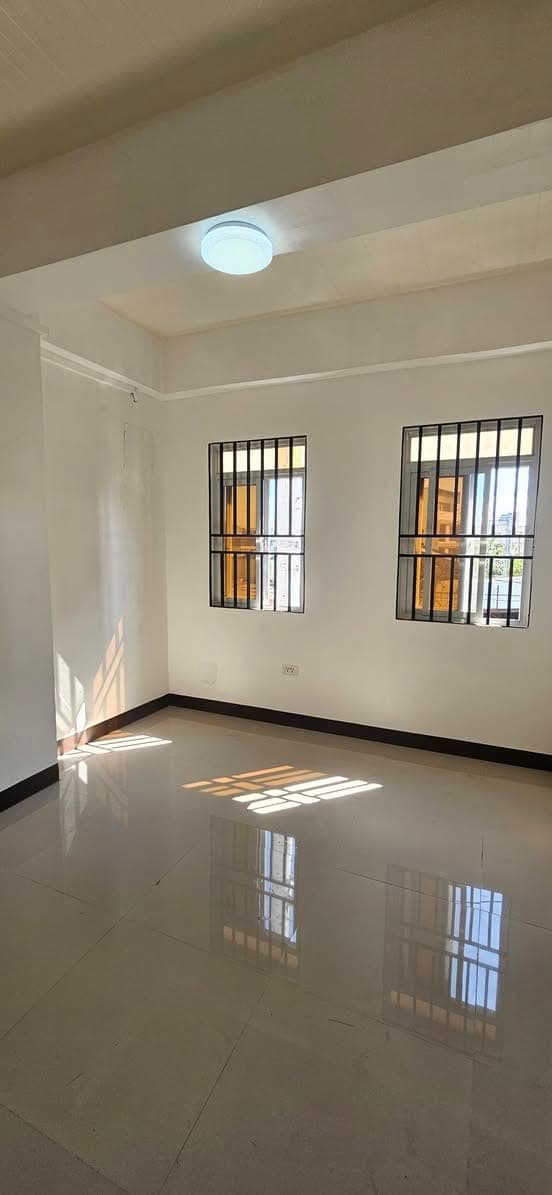 🏡 **FOR RENT: Brand new Semi-Furnished 2-Bedroom Apartment in Masambong, Quezon City** - photo 3