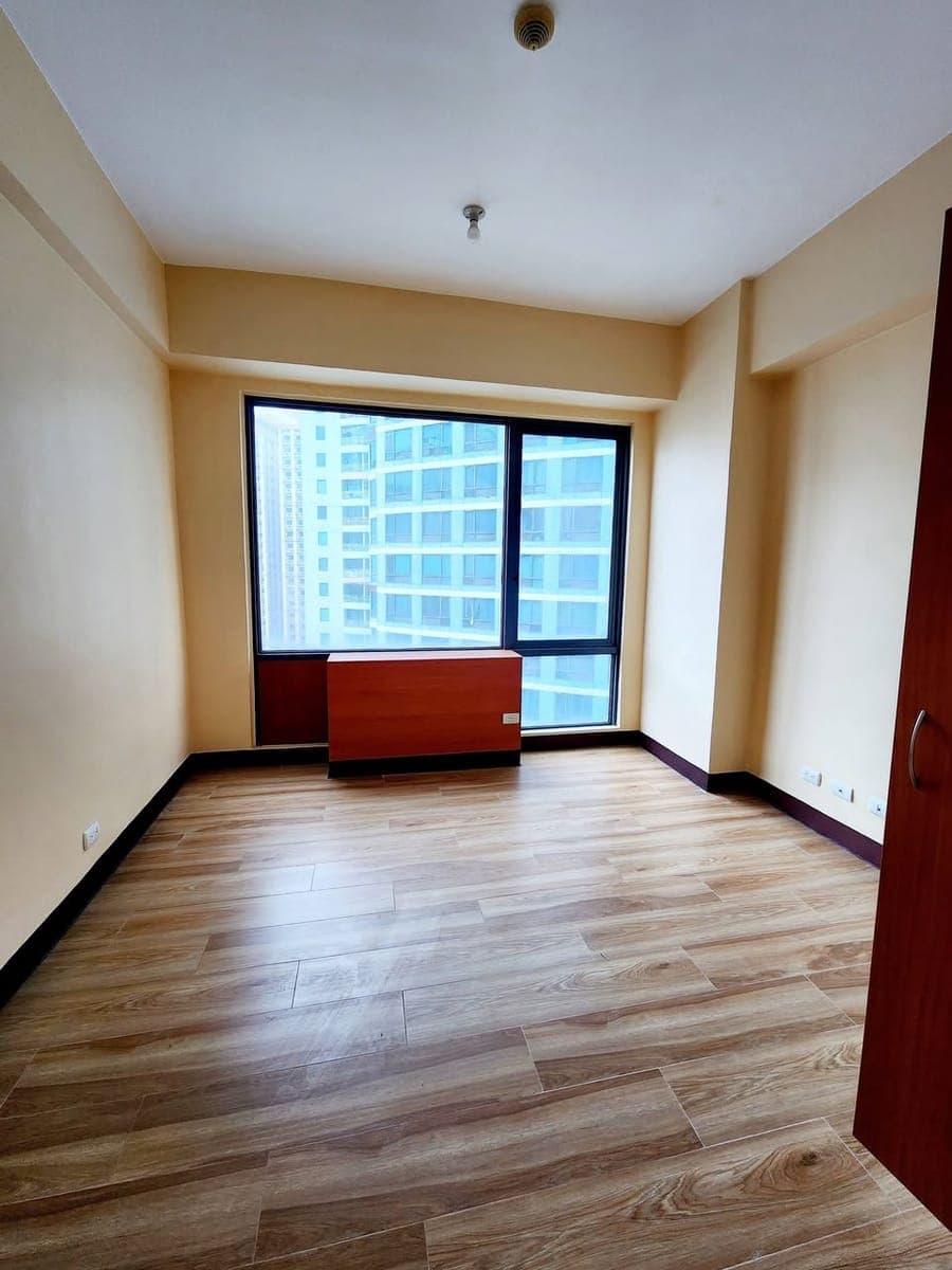 16K MONTHLY RENT TO OWN STUDIO UNIT IN EASTWOOD CITY - photo 1