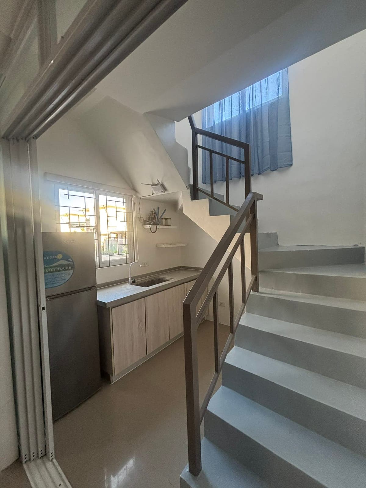 Fully furnished house for rent at Emerald Estate - photo 12