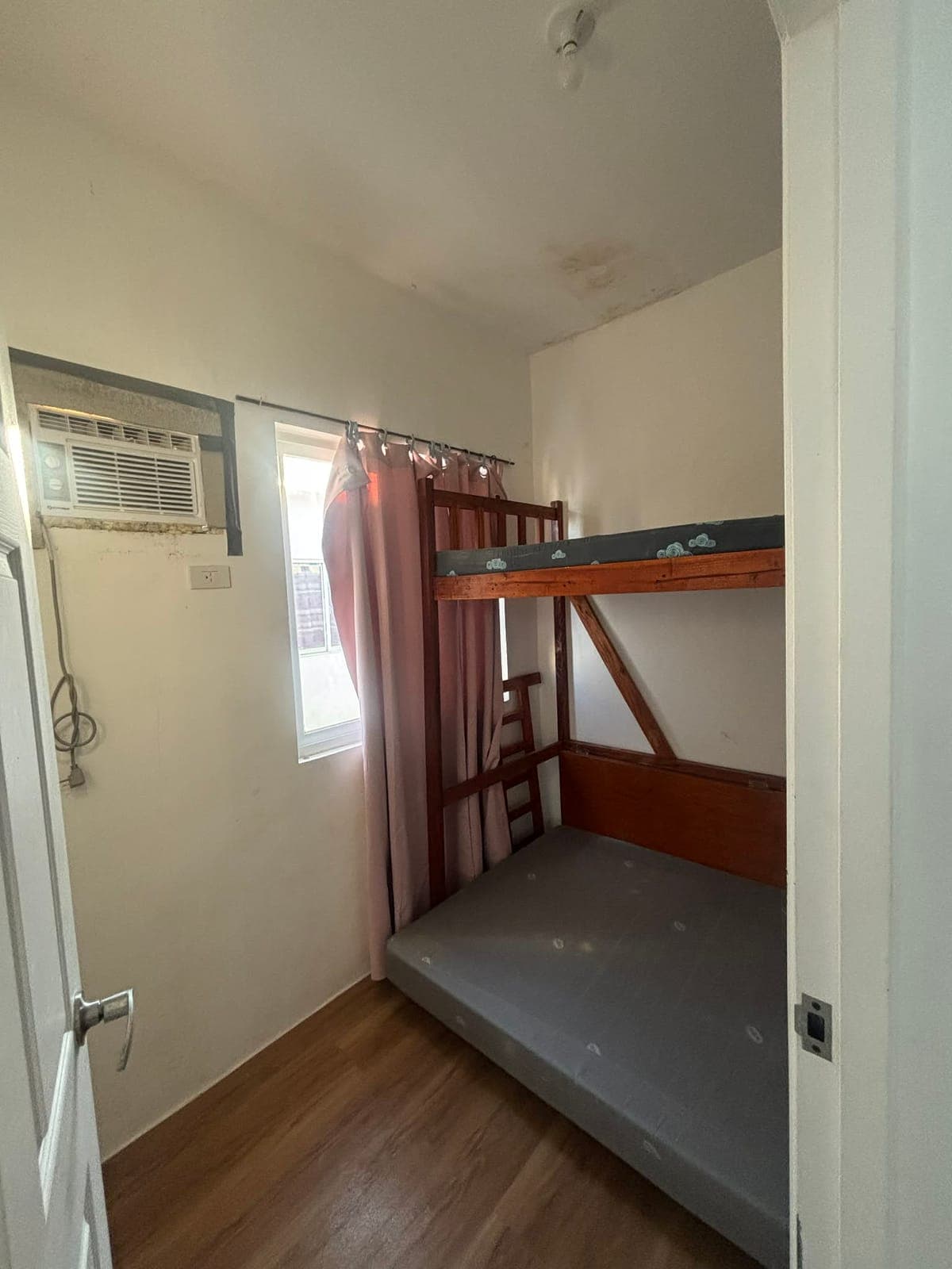 Fully furnished house for rent at Emerald Estate - photo 5