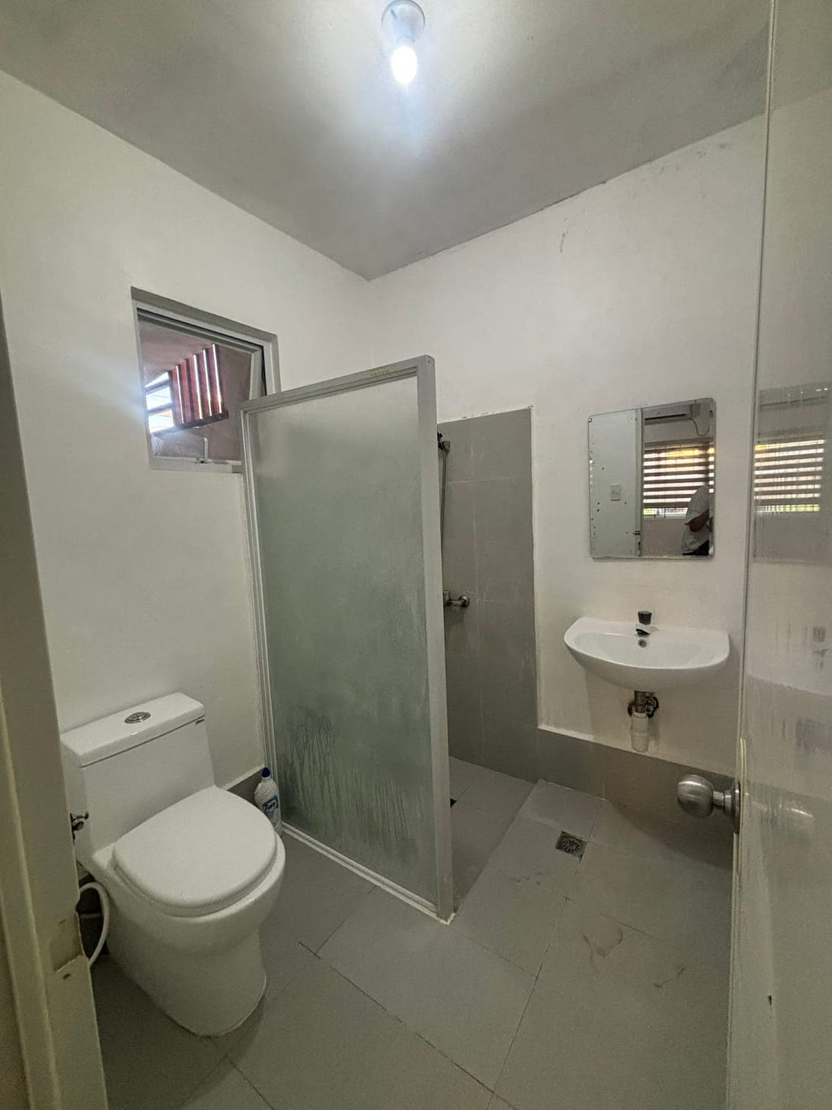 Fully furnished house for rent at Emerald Estate - photo 9