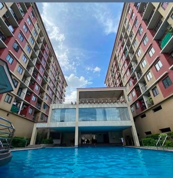 FOR RENT ….Studio Bare Unit, 27sqm w/ aircon - photo 2