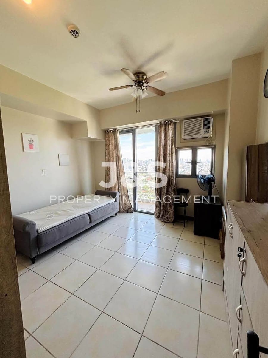 Furnished Studio Condo For Rent - photo 5