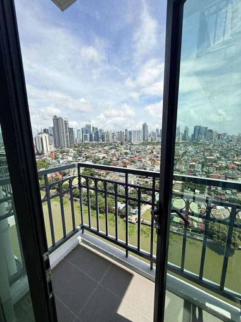 🏢CONDO FOR RENT - photo 3