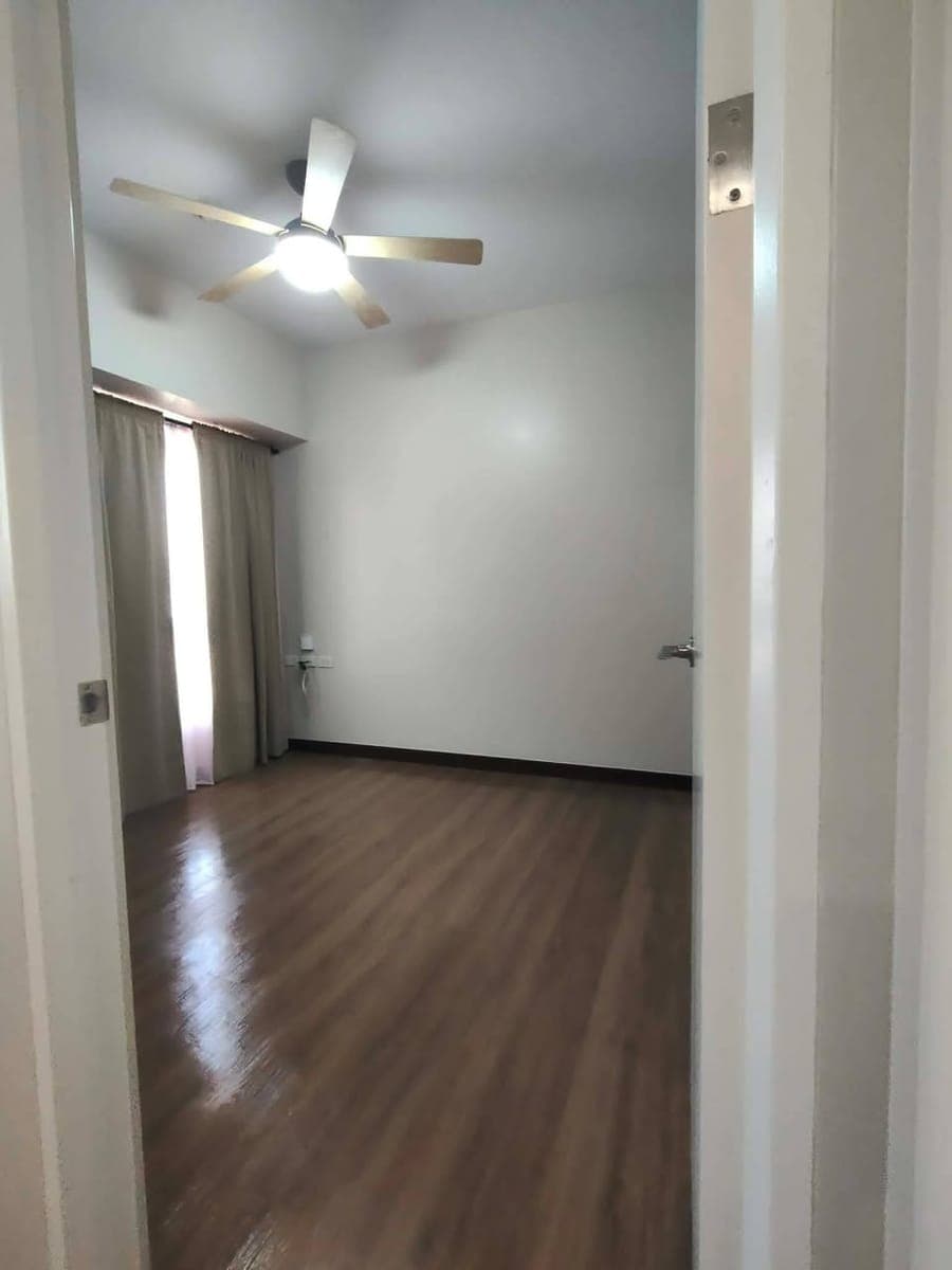 🏡 1-BEDROOM CONDO FOR RENT IN QUEZON CITY! - photo 5