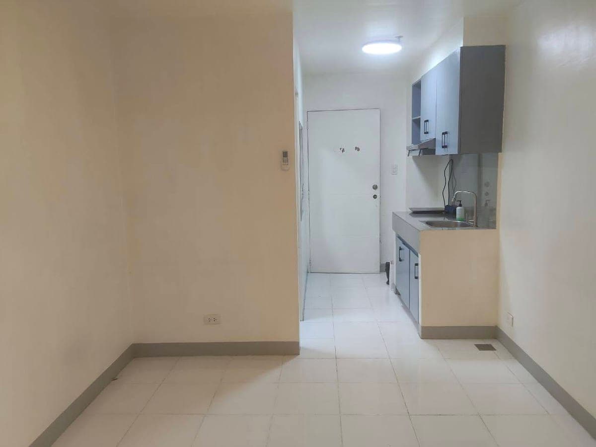 FOR LEASE - photo 2