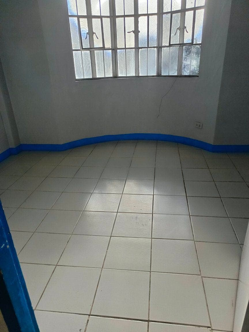 town house for rent 2 bedrooms 1cr 1carpark 25k location Pilar village - photo 4