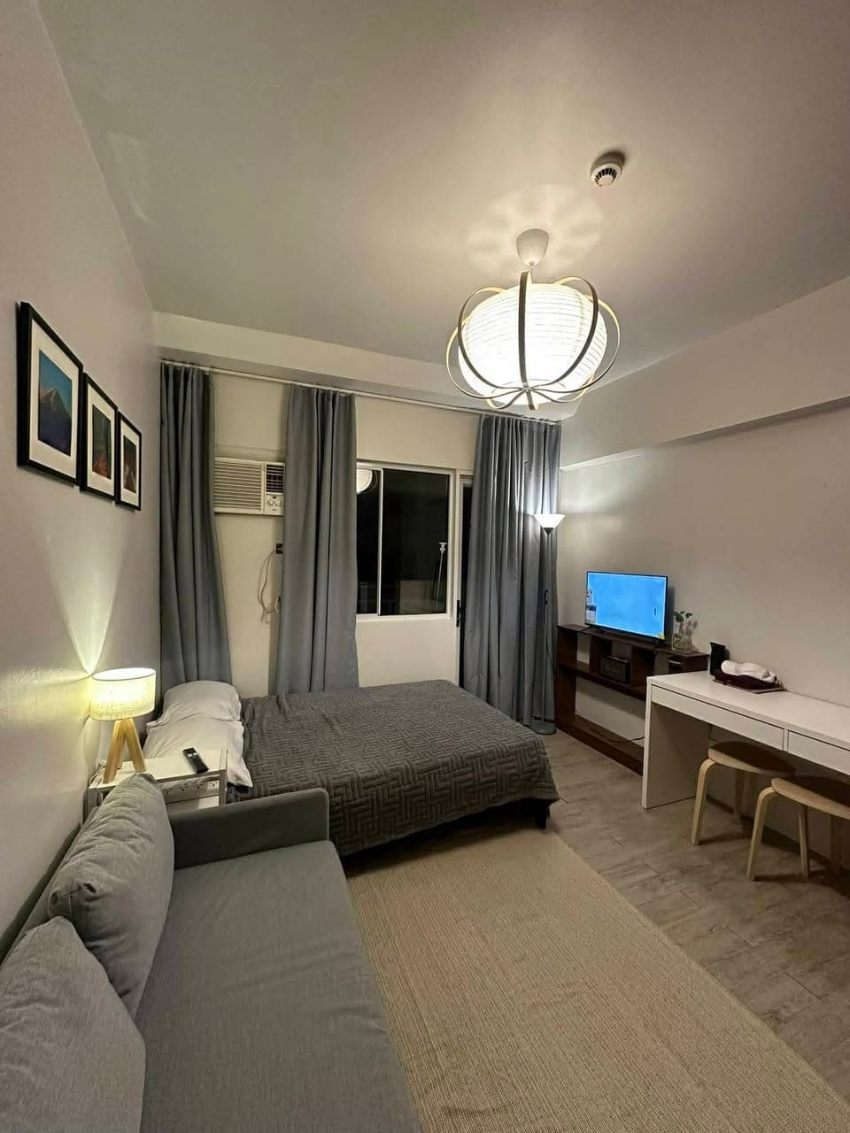 Fully Furnished Studio Unit with Balcony for RENT! - photo 1