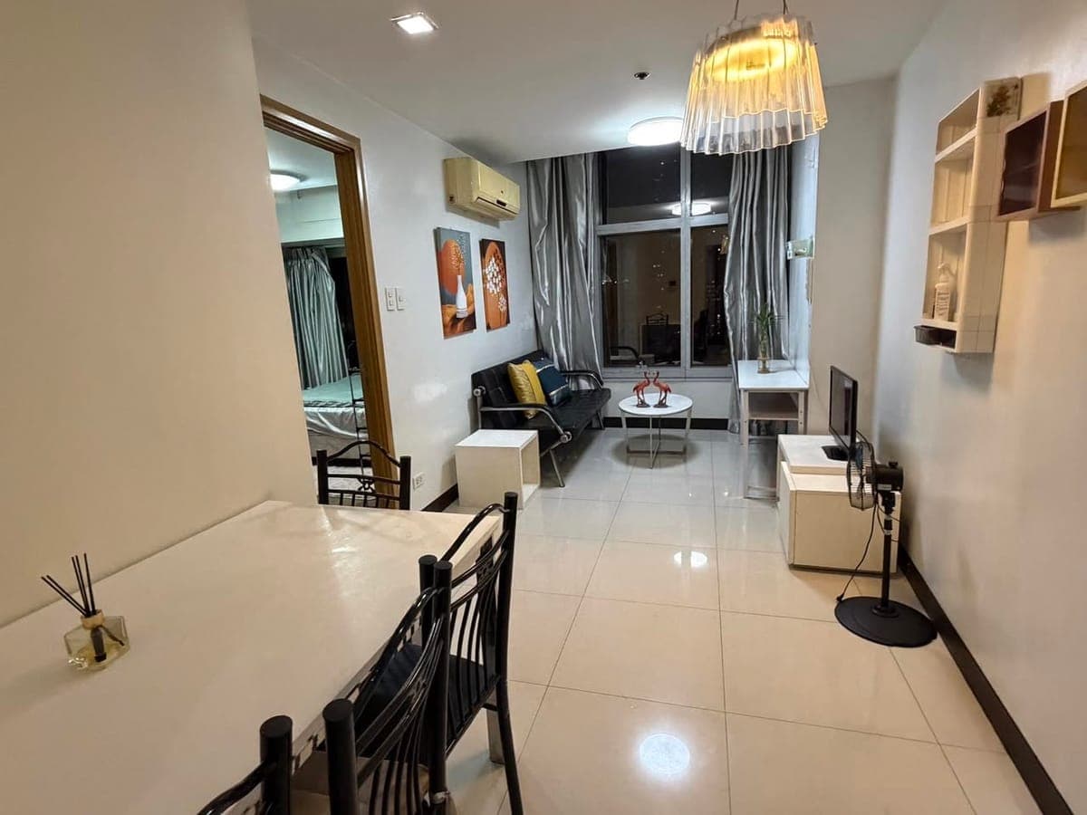 **🏙️ FOR RENT | One Central Makati | High-Floor 1BR + Maid’s Room | ₱30K** - photo 2