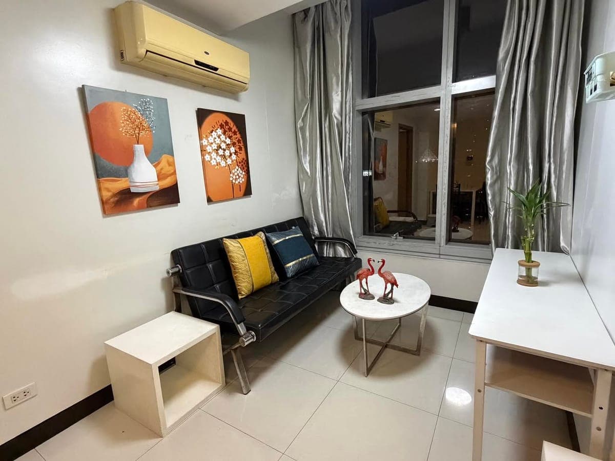 **🏙️ FOR RENT | One Central Makati | High-Floor 1BR + Maid’s Room | ₱30K** - photo 3