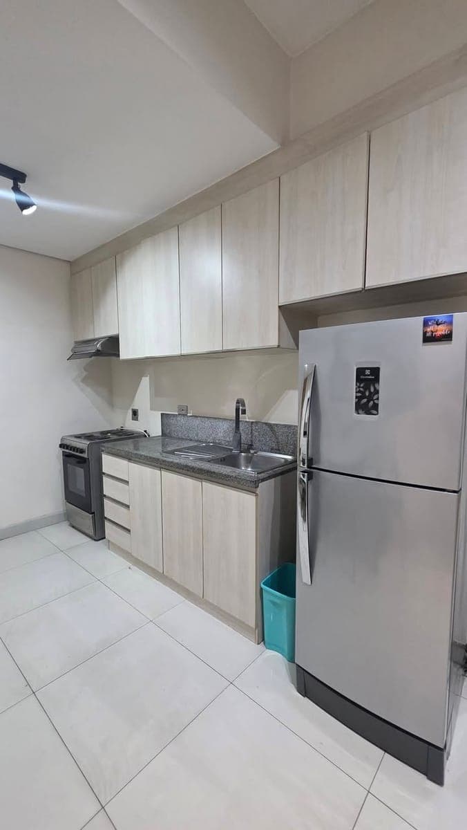 FOR RENT: 1BR Condo Unit w/ Balcony - photo 3