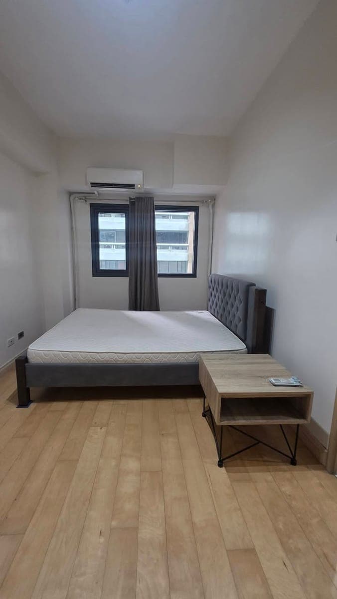 FOR RENT: 1BR Condo Unit w/ Balcony - photo 5