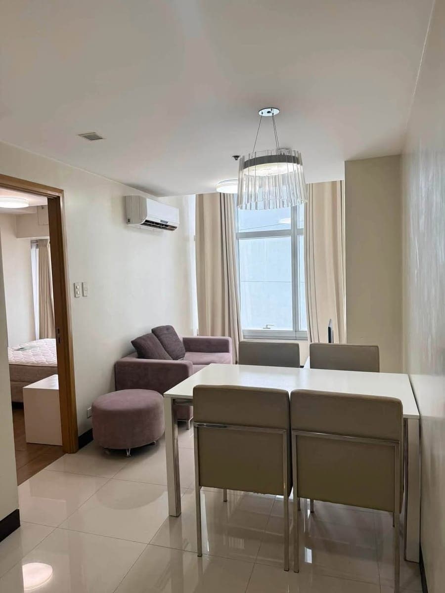 FOR RENT | 1BR + MAID’S ROOM – ₱33,000 - photo 1