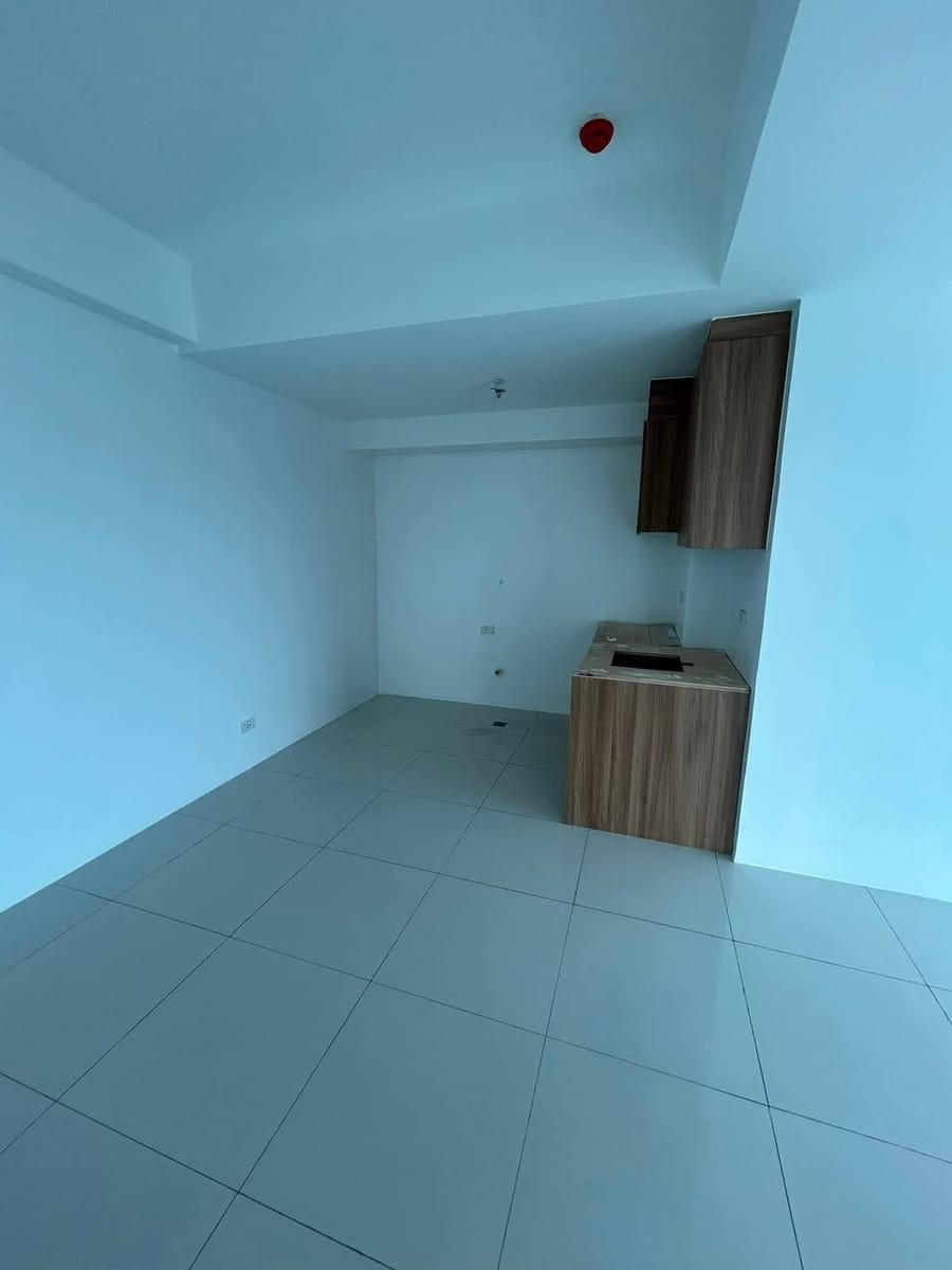 Hi po! 😊 Available po ito for rent. - photo 2