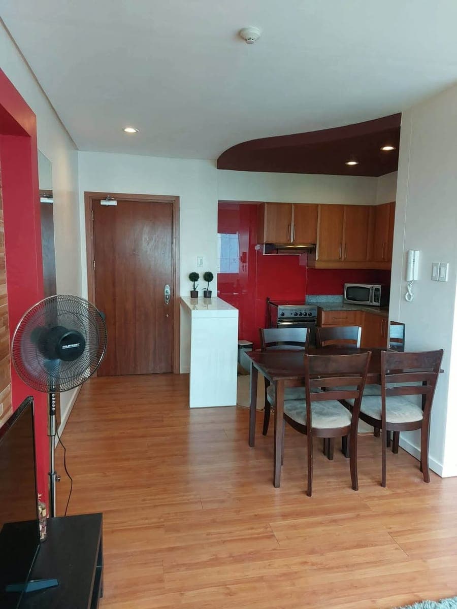 FOR RENT: Fifth Avenue Place - photo 2