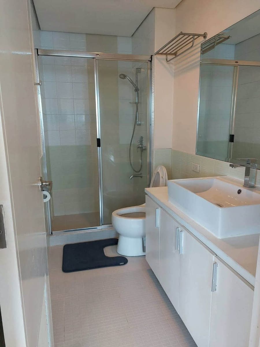 FOR RENT: Fifth Avenue Place - photo 3